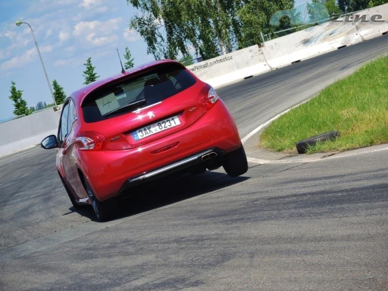 První jízda - Peugeot 208 GTi